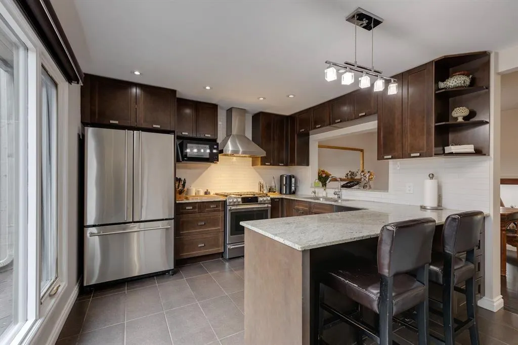 3841 Point Mckay Road NW