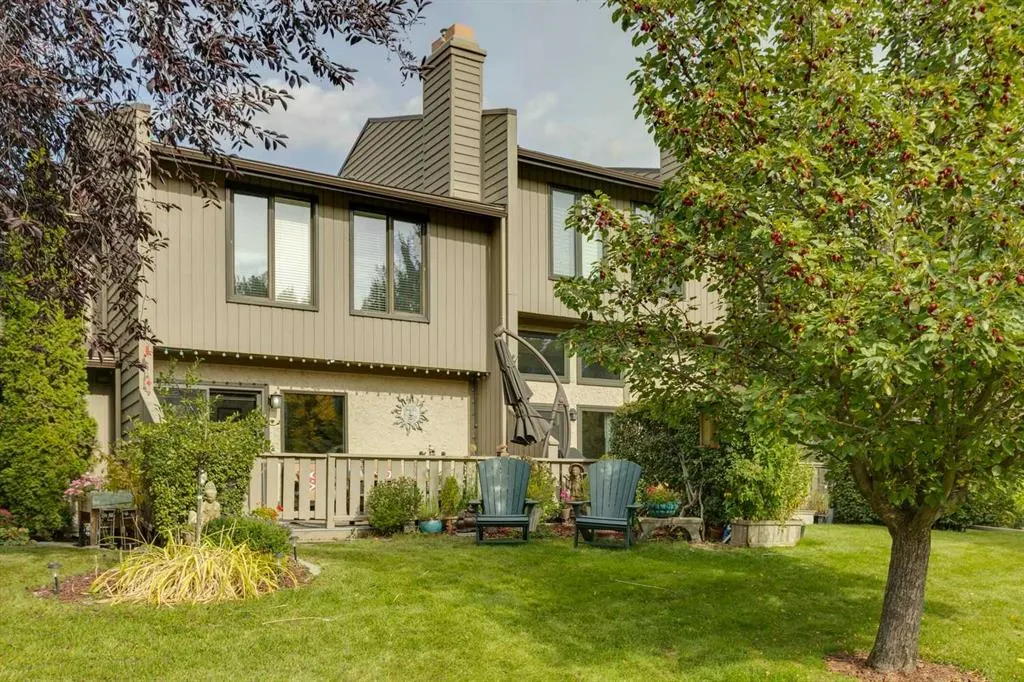 3841 Point Mckay Road NW