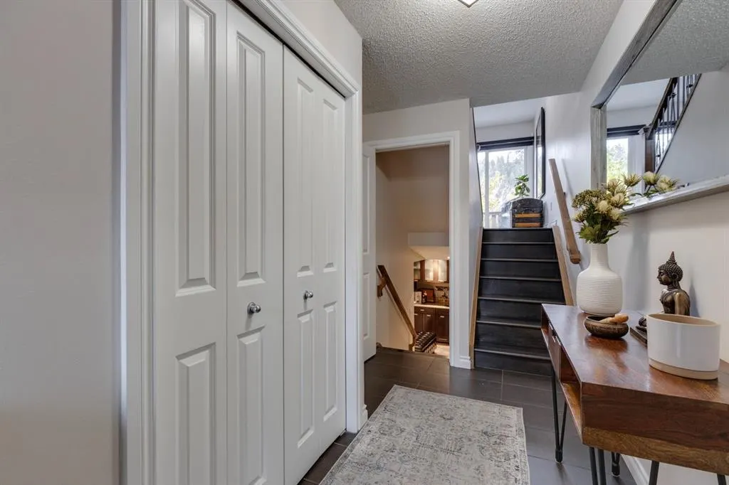 3841 Point Mckay Road NW