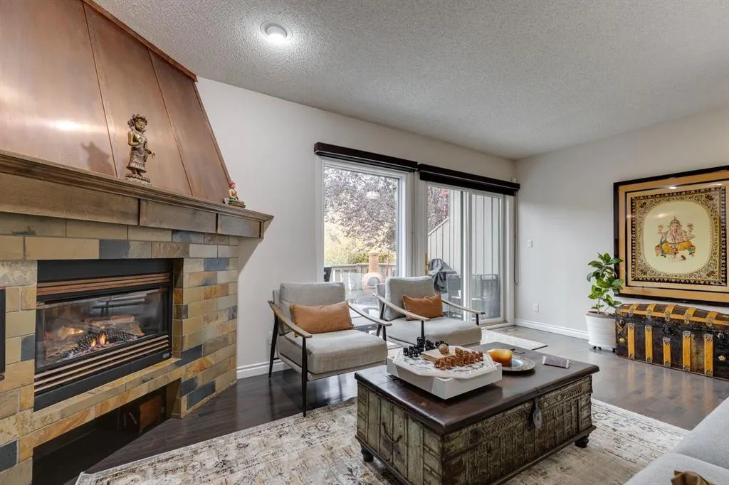 3841 Point Mckay Road NW