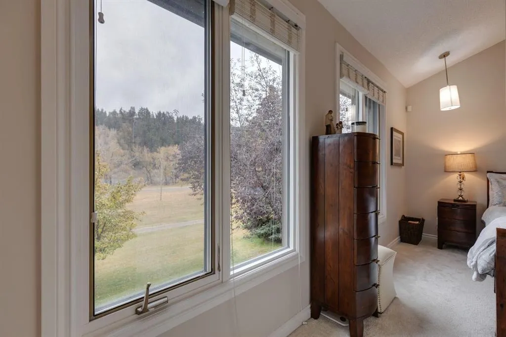 3841 Point Mckay Road NW