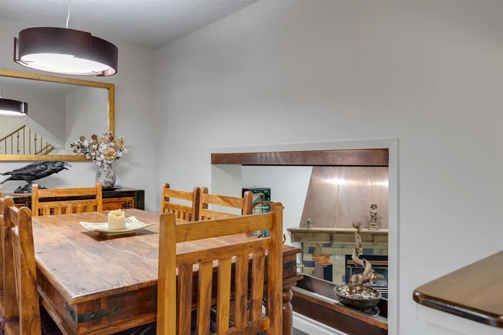 3841 Point Mckay Road NW