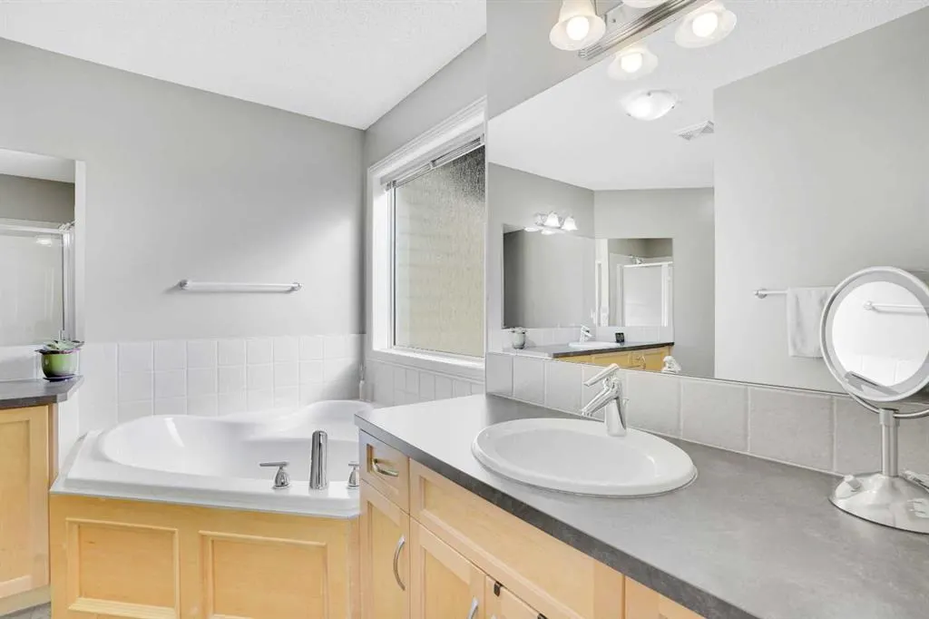 172 Seagreen Way