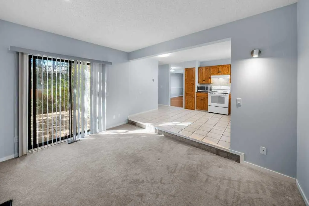 108 Woodborough Crescent SW