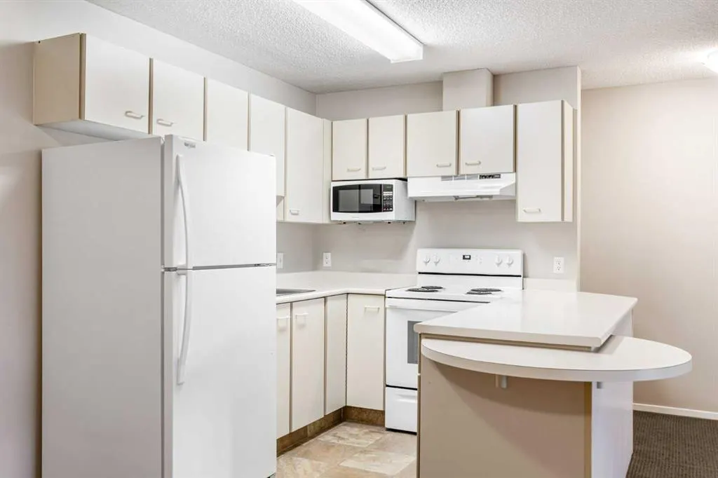3400 Edenwold Heights NW, #2511