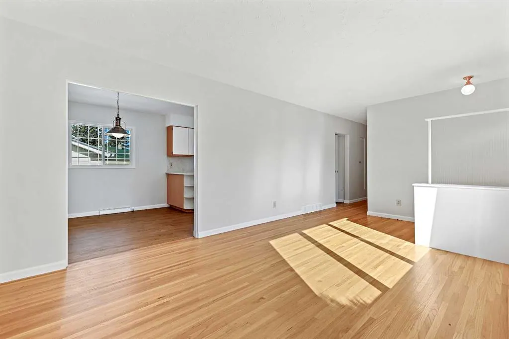 10 Glamorgan Drive SW