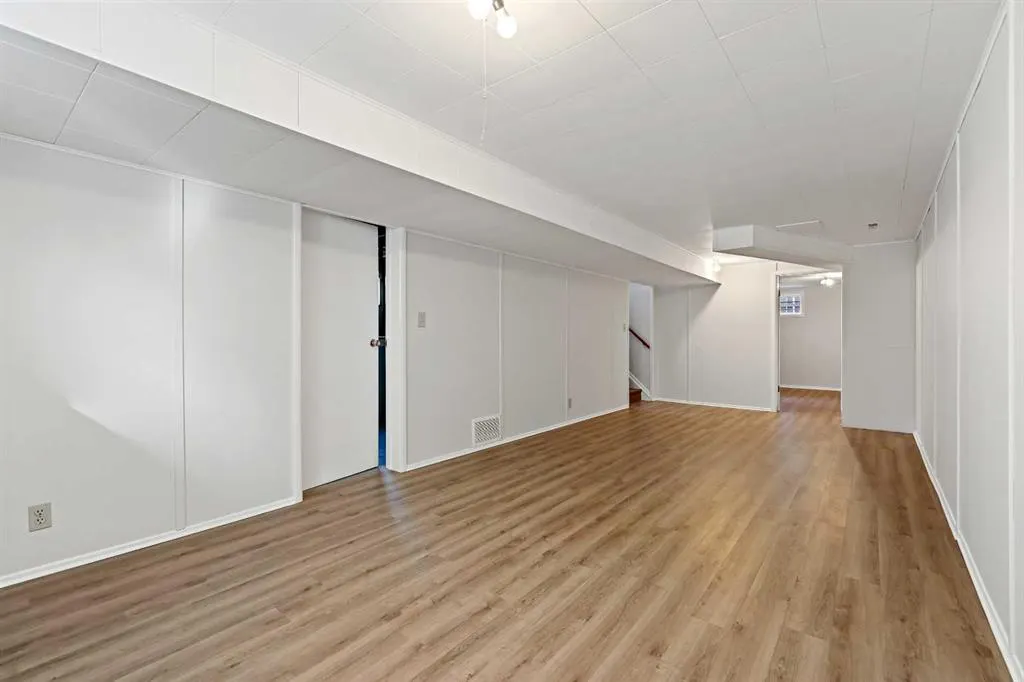 10 Glamorgan Drive SW