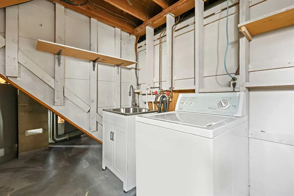 10 Glamorgan Drive SW