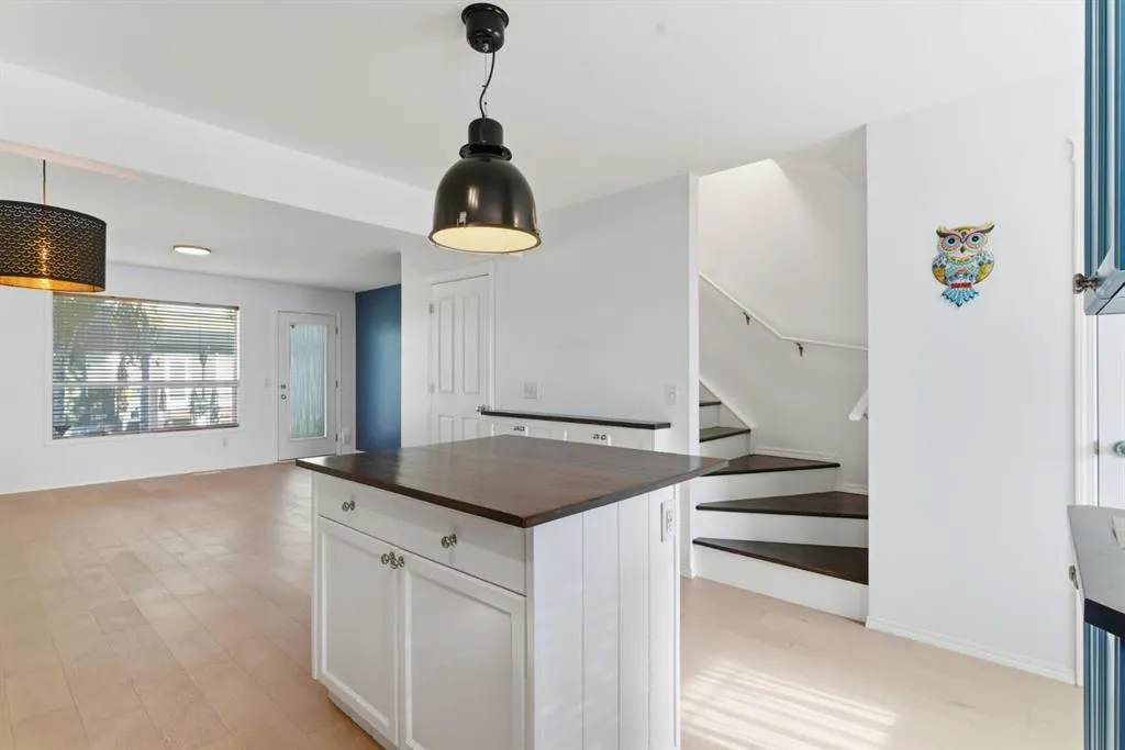 140 Sagewood Boulevard SW, #1101