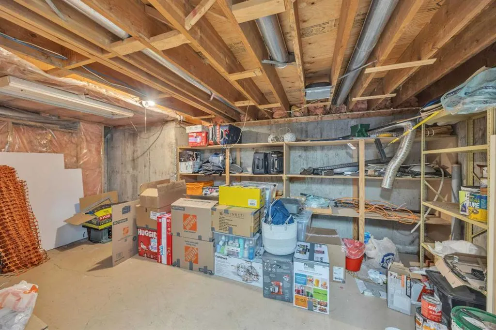 303 Ranchridge Bay NW