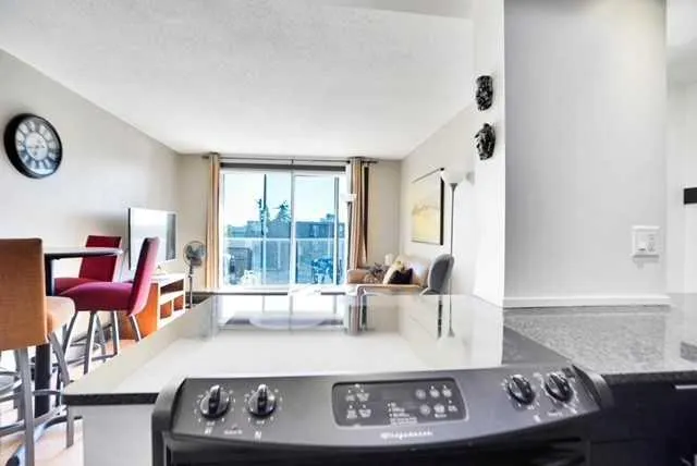 501 57 Avenue SW, #405
