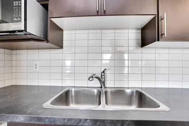 501 57 Avenue SW, #405