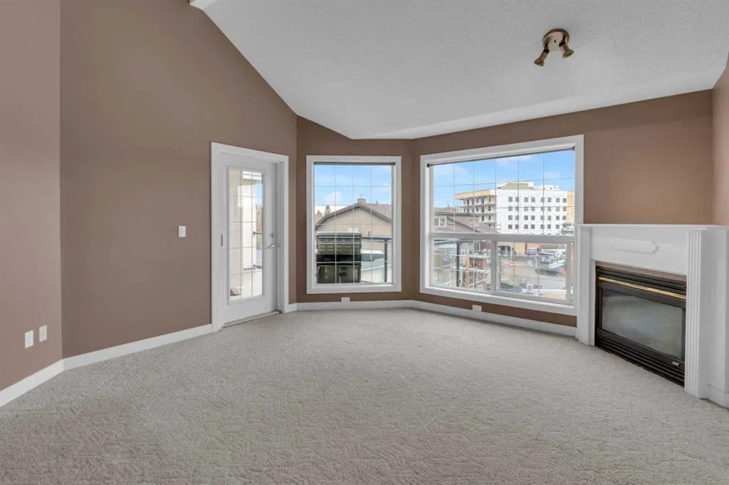 3412 Parkdale Boulevard NW, #407