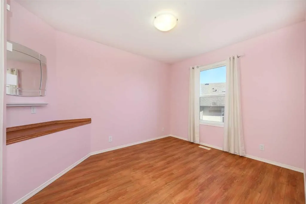 39 KIRTON Close