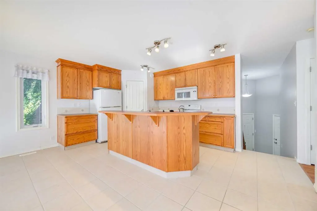 39 KIRTON Close