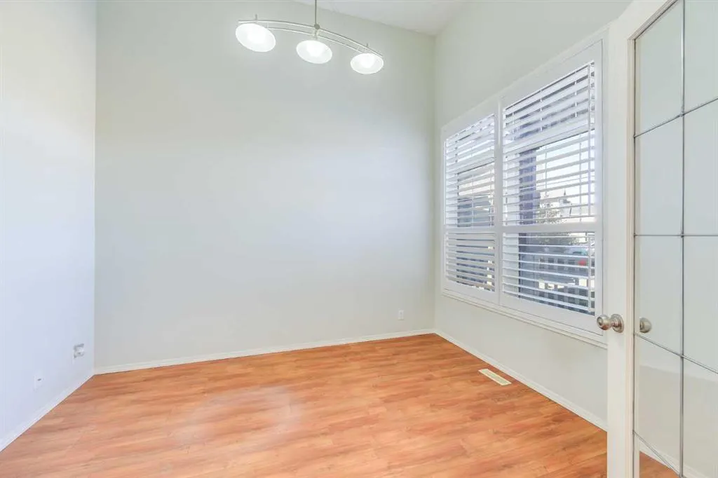 39 KIRTON Close
