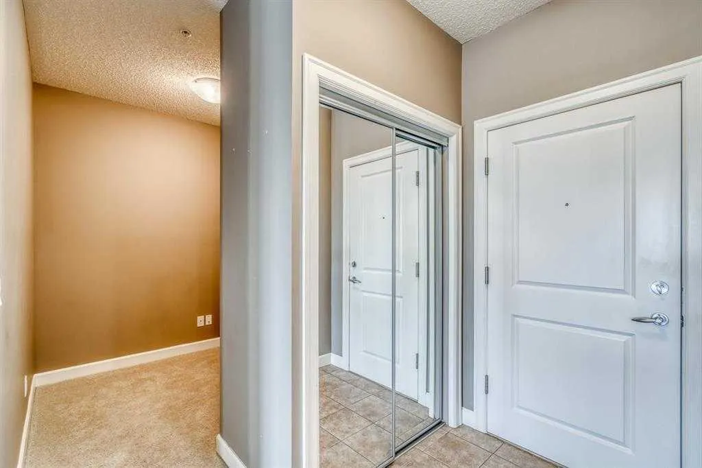 88 Arbour Lake Road NW, #415