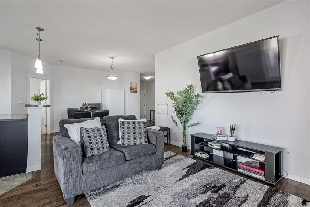 604 East Lake Boulevard NE, #1318