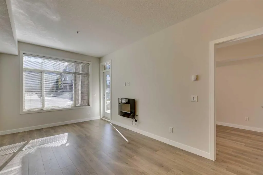 28 Auburn Bay Link SE, #111
