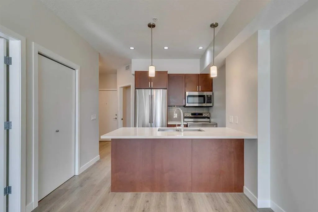 28 Auburn Bay Link SE, #111