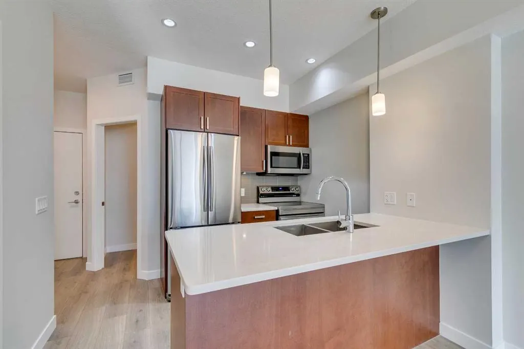 28 Auburn Bay Link SE, #111