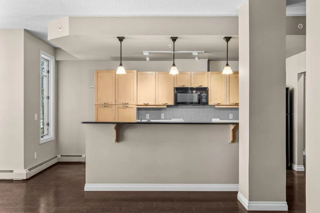 140 Stonecreek Road, #106