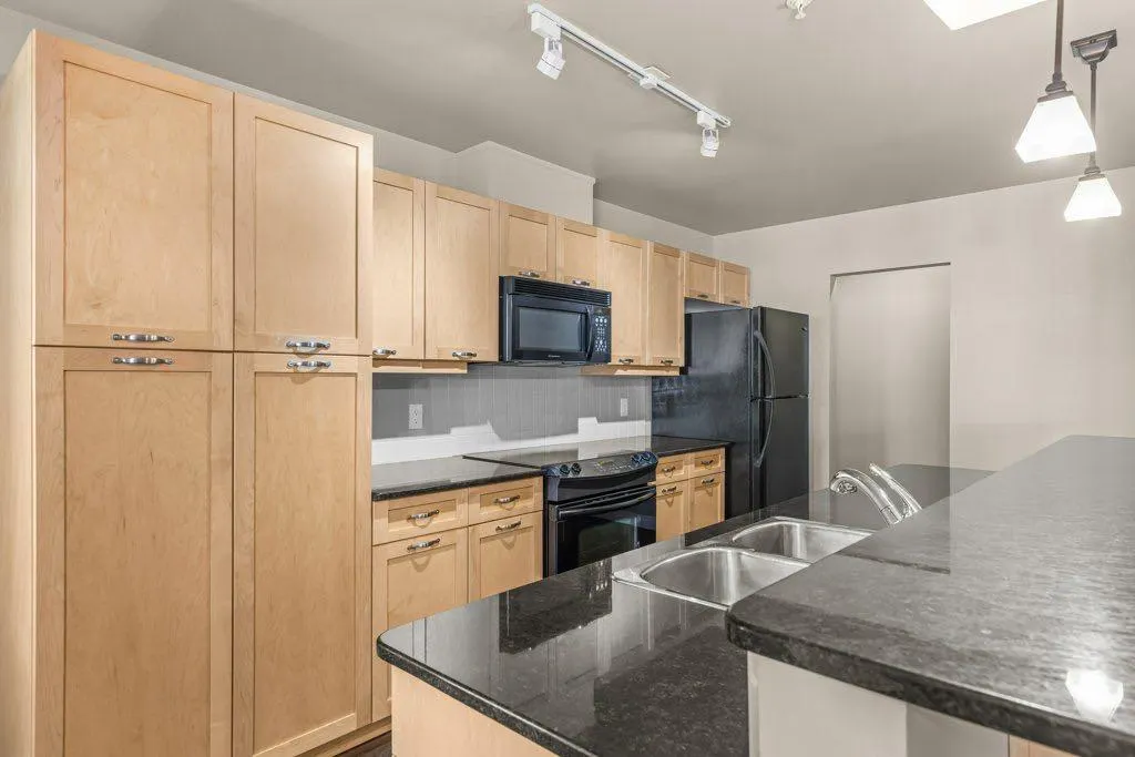 140 Stonecreek Road, #106