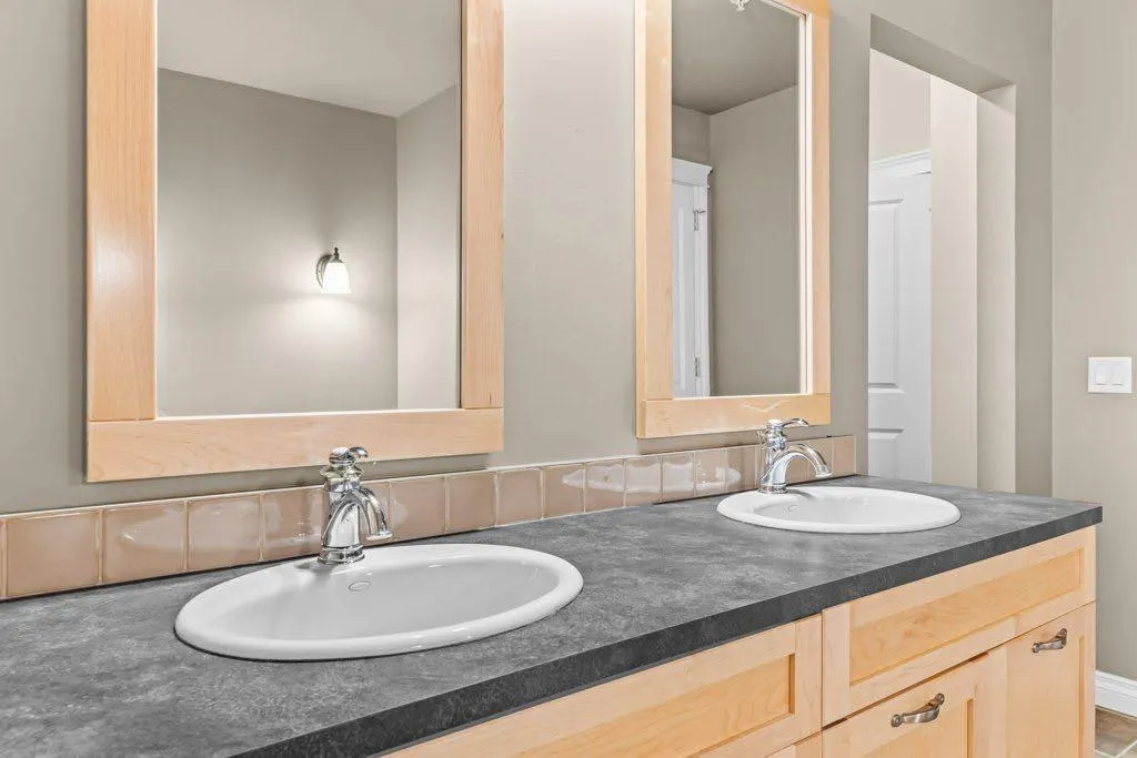 140 Stonecreek Road, #106