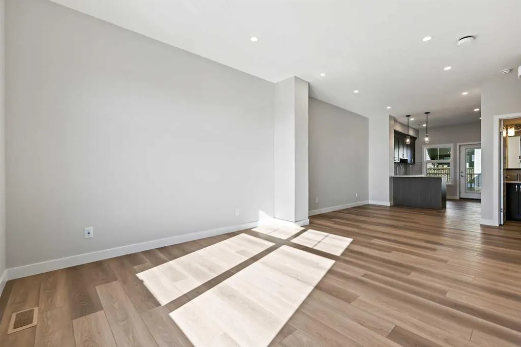 611 Mahogany Road SE