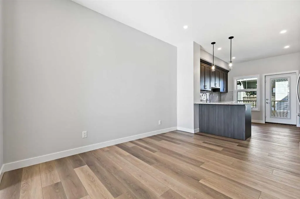 611 Mahogany Road SE