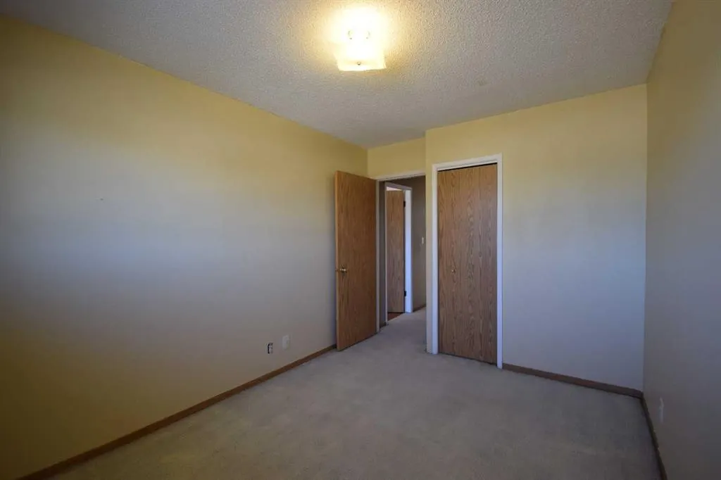 5823 57 Street, #111