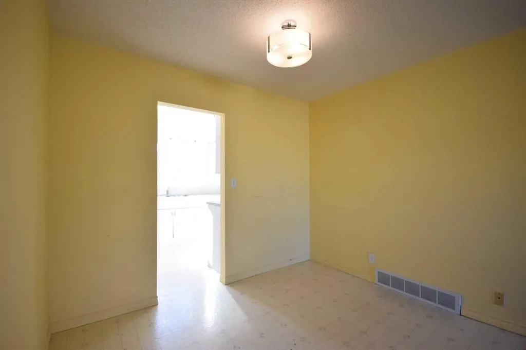 5823 57 Street, #111