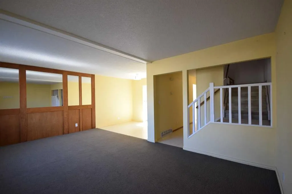 5823 57 Street, #111