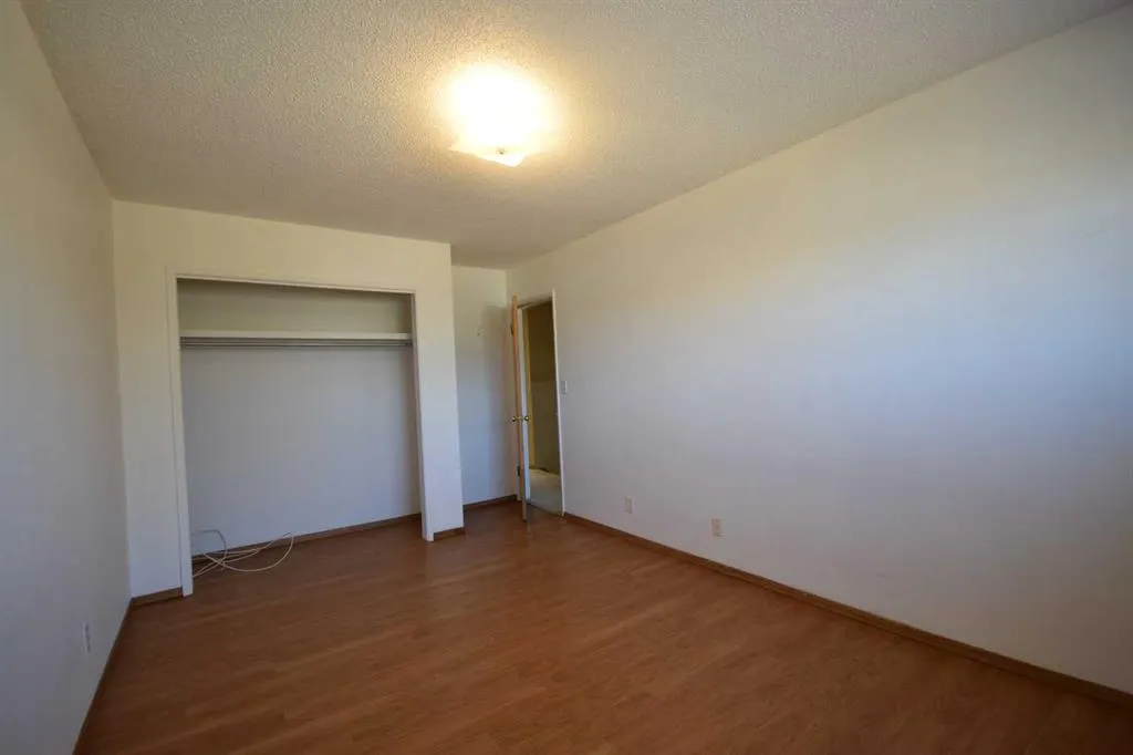 5823 57 Street, #111