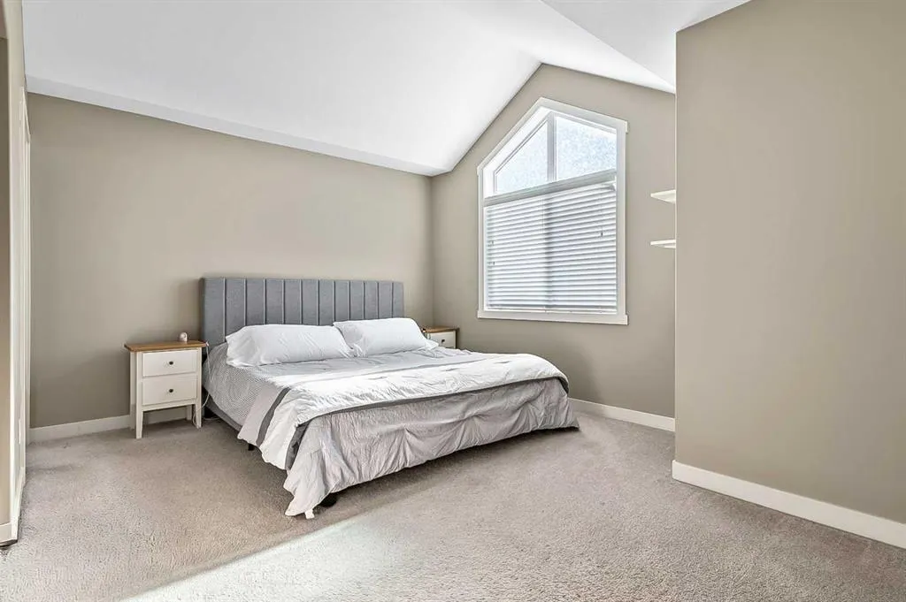 108 Skyview Ranch Grove NE