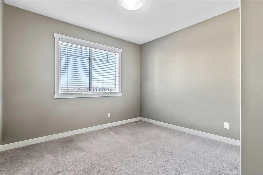 108 Skyview Ranch Grove NE