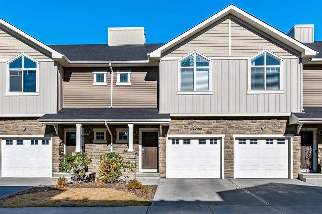 108 Skyview Ranch Grove NE