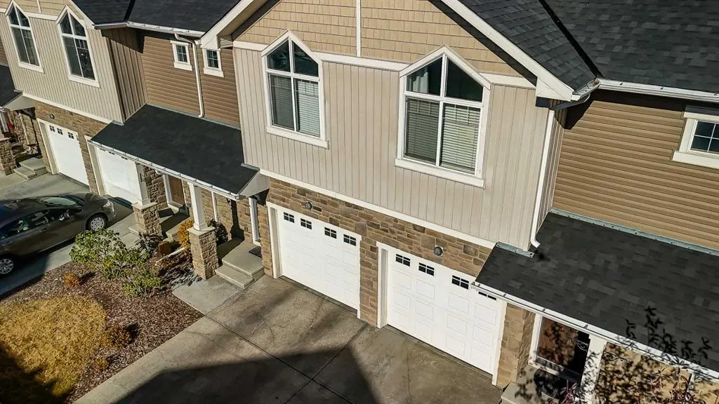 108 Skyview Ranch Grove NE