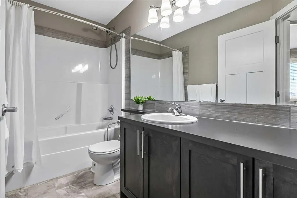 108 Skyview Ranch Grove NE