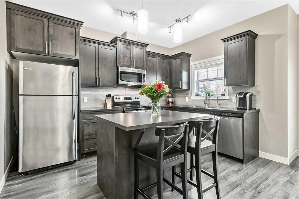 108 Skyview Ranch Grove NE
