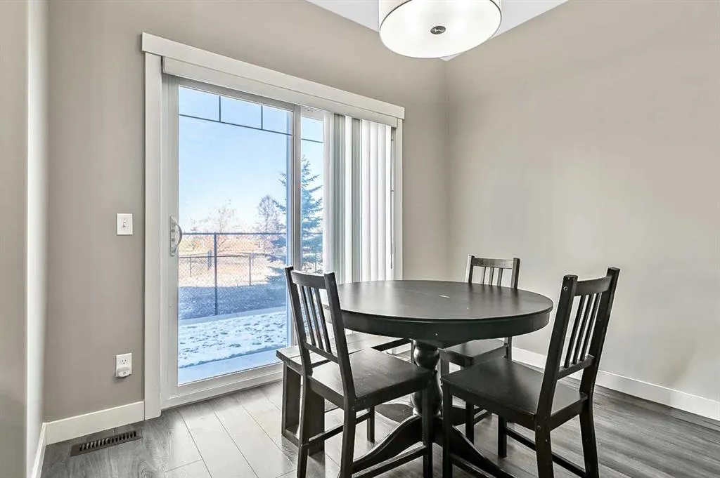 108 Skyview Ranch Grove NE