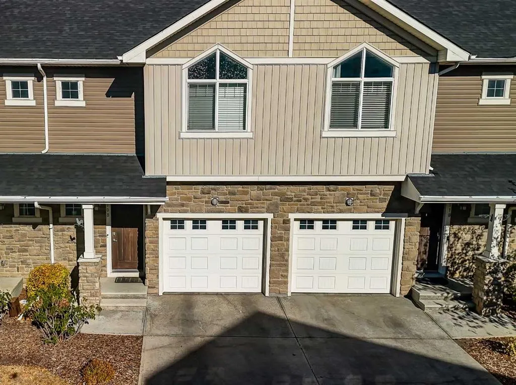 108 Skyview Ranch Grove NE