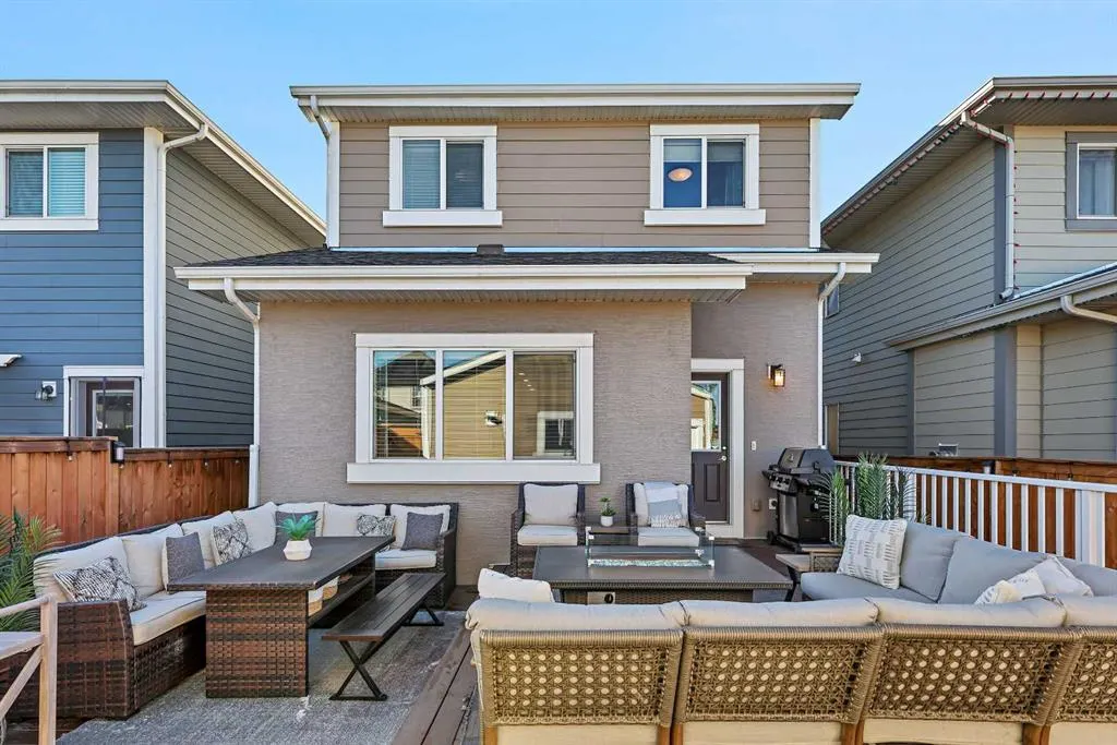 409 Marquis Heights SE