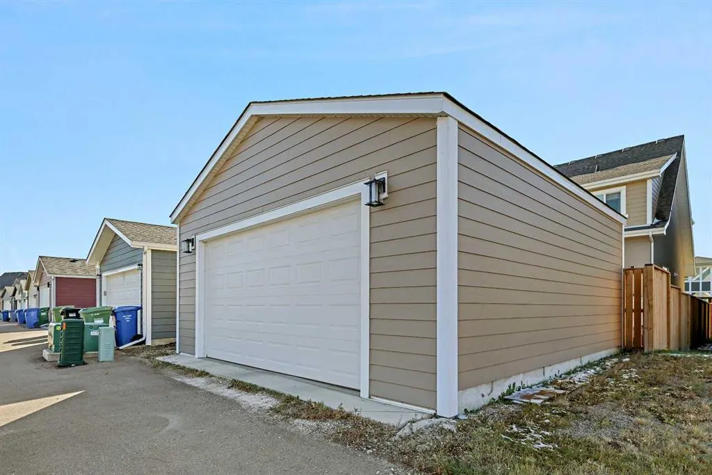 409 Marquis Heights SE