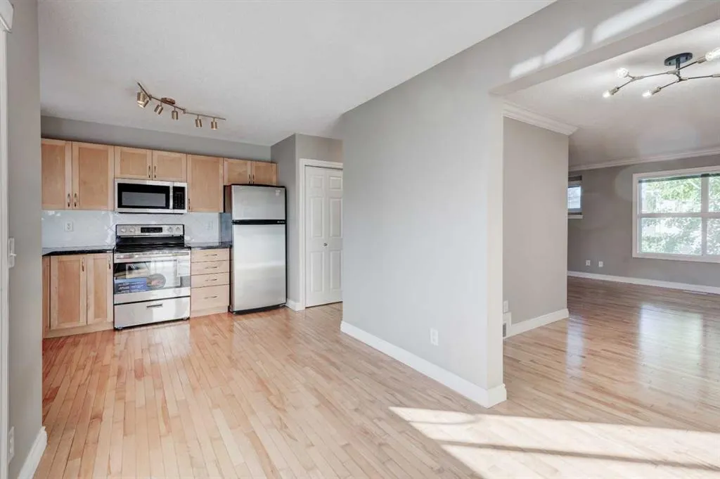 66 Cedarwood Lane SW