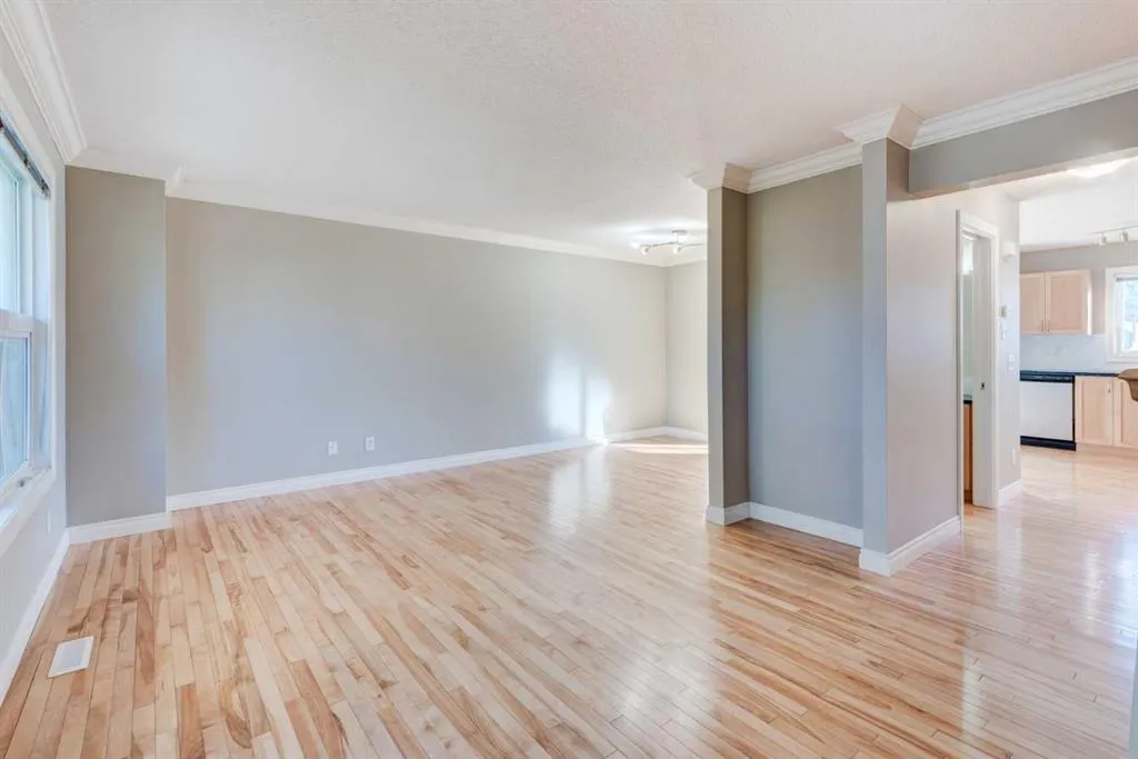 66 Cedarwood Lane SW