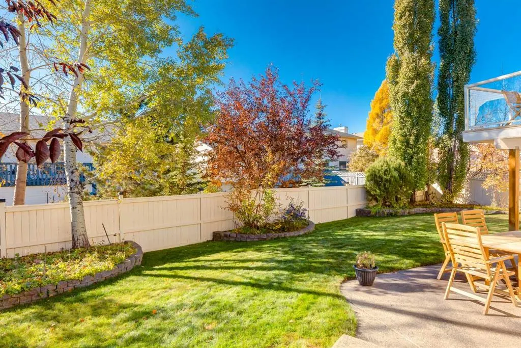 208 Citadel Park NW