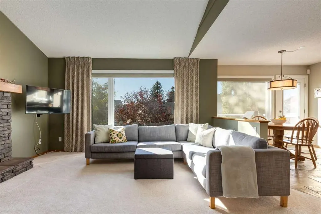208 Citadel Park NW