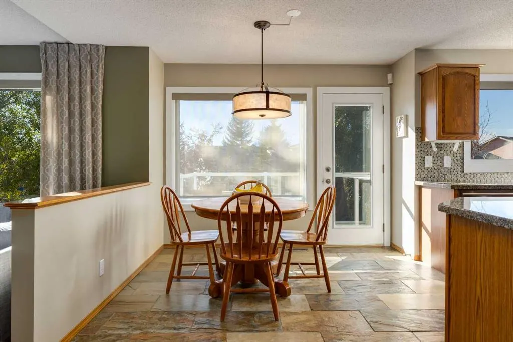 208 Citadel Park NW