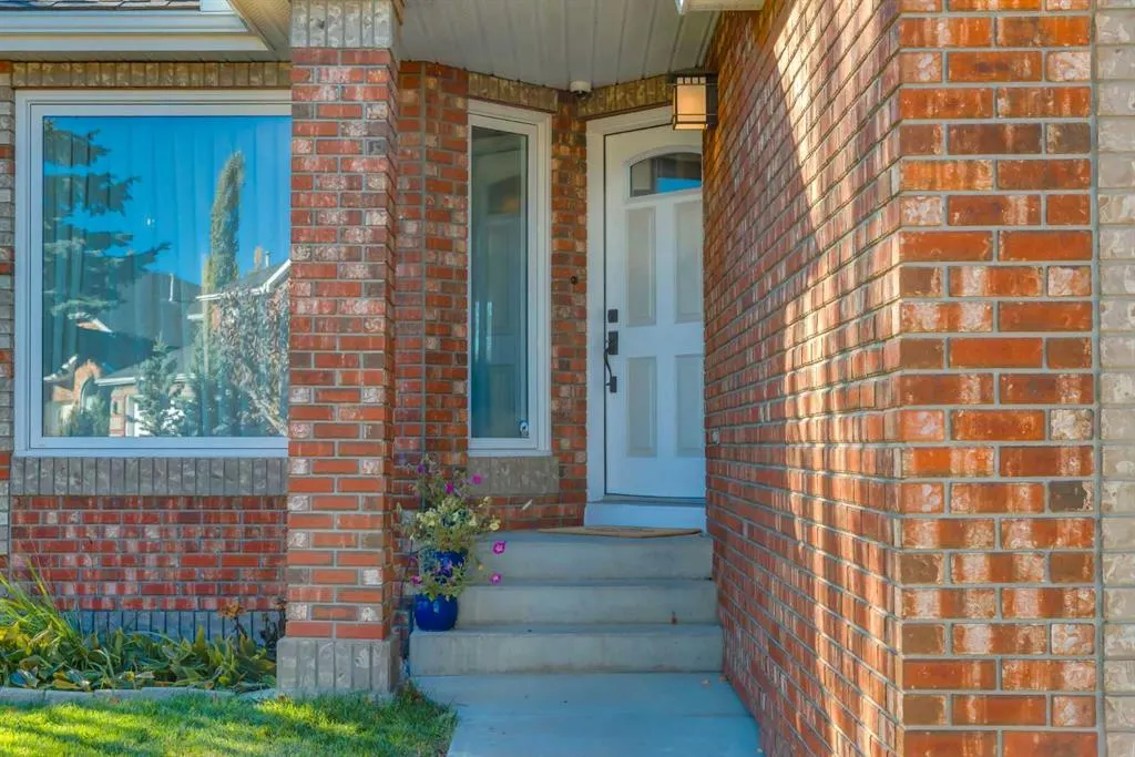 208 Citadel Park NW